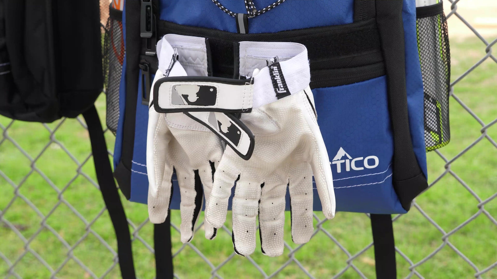Athletico Youth Baseball Backpack